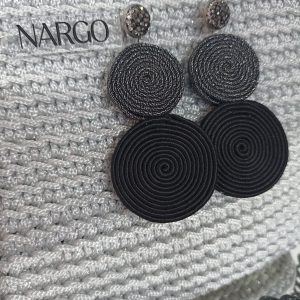 Χειροποίητα soutache σκουλαρίκια σε μαύρο με ασημί.