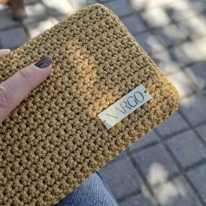 Alternative view of Πλεκτό πορτοφόλι με φερμουάρ σε χρυσή απόχρωση