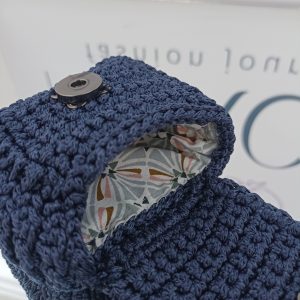 Πλεκτό πορτοφολάκι μπλε navy