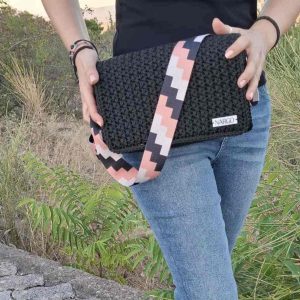 Πλεκτή τσάντα ώμου και χιαστί με ιμάντα