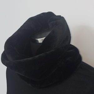 Χειροποίητο γούνινο κασκόλ λαιμός