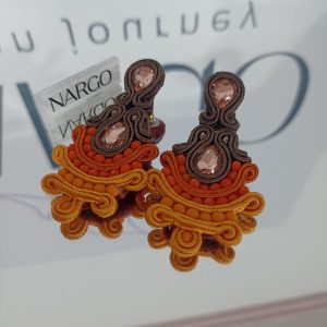 Χειροποίητα σκουλαρίκια κατασκευασμένα με την τεχνική soutache (σουτάζ)