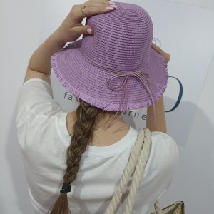 Γυναικείο καλοκαιρινό ψάθινο καπέλο BAG TO BAG σε μωβ λιλά.