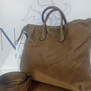Γυναικεία oversized τσάντα ώμου / χειρός πουγκί - BAG TO BAG - σε καφέ απόχρωση