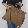 Γυναικεία oversized τσάντα ώμου / χειρός πουγκί - BAG TO BAG - σε καφέ απόχρωση