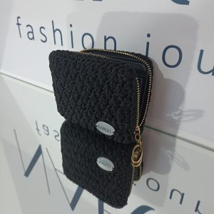 Χειροποίητο πλεκτό μαύρο πορτοφολάκι με φερμουάρ