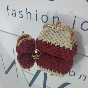 Σετ δώρου χειροποίητο πλεκτό πορτοφόλι και μπρελόκ!!!