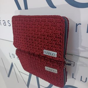 Χειροποίητο μεγάλο πλεκτό πορτοφόλι σε μπορντό απόχρωση