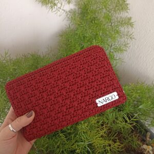 Χειροποίητο μεγάλο πλεκτό πορτοφόλι σε μπορντό απόχρωση