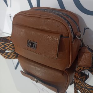 Γυναικεία τσάντα χιαστί σε καφέ ταμπά απόχρωση