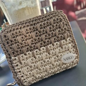 Alternative view of Πλεκτό μπεζ πορτοφολάκι με φερμουάρ