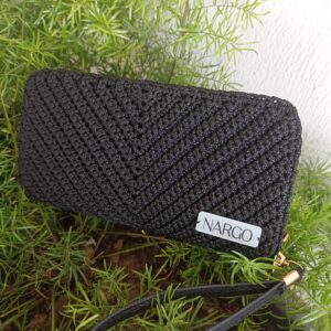 Πλεκτό μαύρο πορτοφόλι δύο θέσεων με φερμουάρ