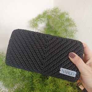 Πλεκτό μαύρο πορτοφόλι δύο θέσεων με φερμουάρ