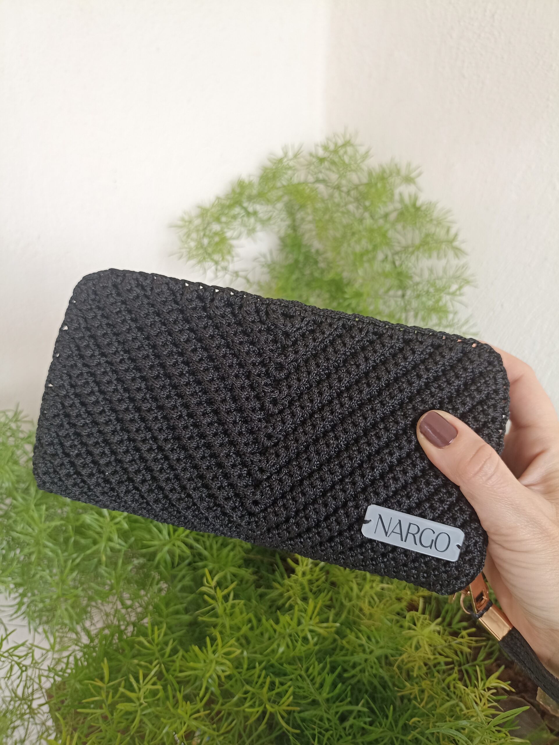 Πλεκτό μαύρο πορτοφόλι δύο θέσεων με φερμουάρ