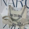 Γυναικεία τσάντα ώμου / χιαστί – BAG TO BAG – σε μπεζ απόχρωση με ασημί μεταλλικά στοιχεία.