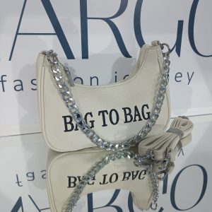Γυναικεία τσάντα ώμου / χιαστί – BAG TO BAG – σε μπεζ απόχρωση με ασημί μεταλλικά στοιχεία.