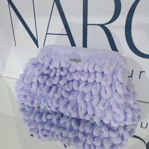Χειροποίητη puffy τσάντα χειρός (puffy bag), τύπου clutch σε μωβ λιλά.