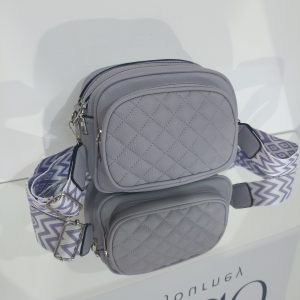 Γυναικεία μωβ τσάντα χιαστί με ιμάντα 