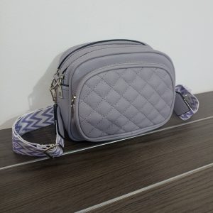 Γυναικεία μωβ τσάντα χιαστί με ιμάντα 