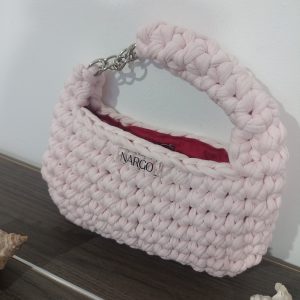 Χειροποίητη πλεκτή τσάντα χειρός σε ροζ απόχρωση
