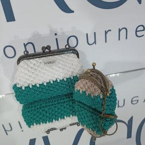 Σετ δώρου πλεκτό πορτοφόλι και μπρελόκ!!!