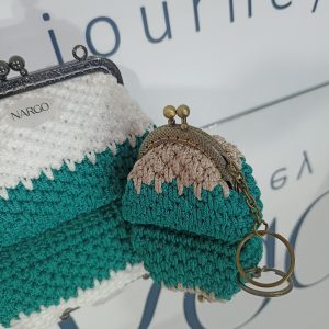 Σετ δώρου πλεκτό πορτοφόλι και μπρελόκ!!!