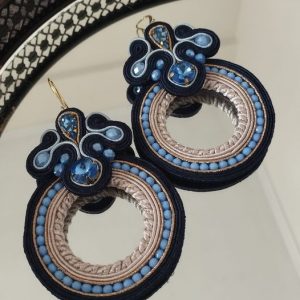 Χειροποίητα σκουλαρίκια σουτάζ σε μπλε με μπεζ αποχρώσεις!
