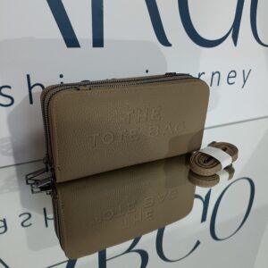 Γυναικείο καφέ πορτοφόλι δύο θέσεων