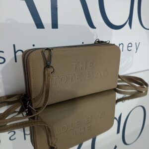 Γυναικείο καφέ πορτοφόλι δύο θέσεων