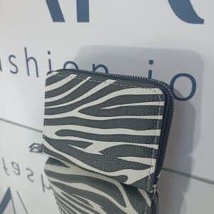 Γυναικείο ασπρόμαυρο πορτοφόλι με animal print Zebra
