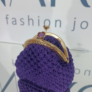 Χειροποίητο πλεκτό πορτοφόλι κλικ κλακ με μεταλλικό κούμπωμα.