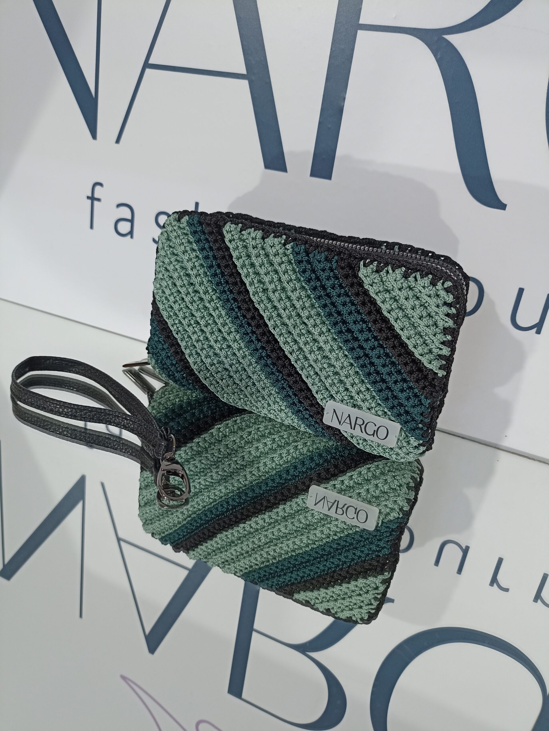 Χειροποίητο πλεκτό πορτοφόλι με διπλό φερμουάρ - Πράσινο μέντας - Κυπαρισσί - Μαύρο