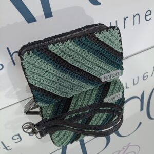 Χειροποίητο πλεκτό πορτοφόλι με διπλό φερμουάρ - Πράσινο μέντας - Κυπαρισσί - Μαύρο