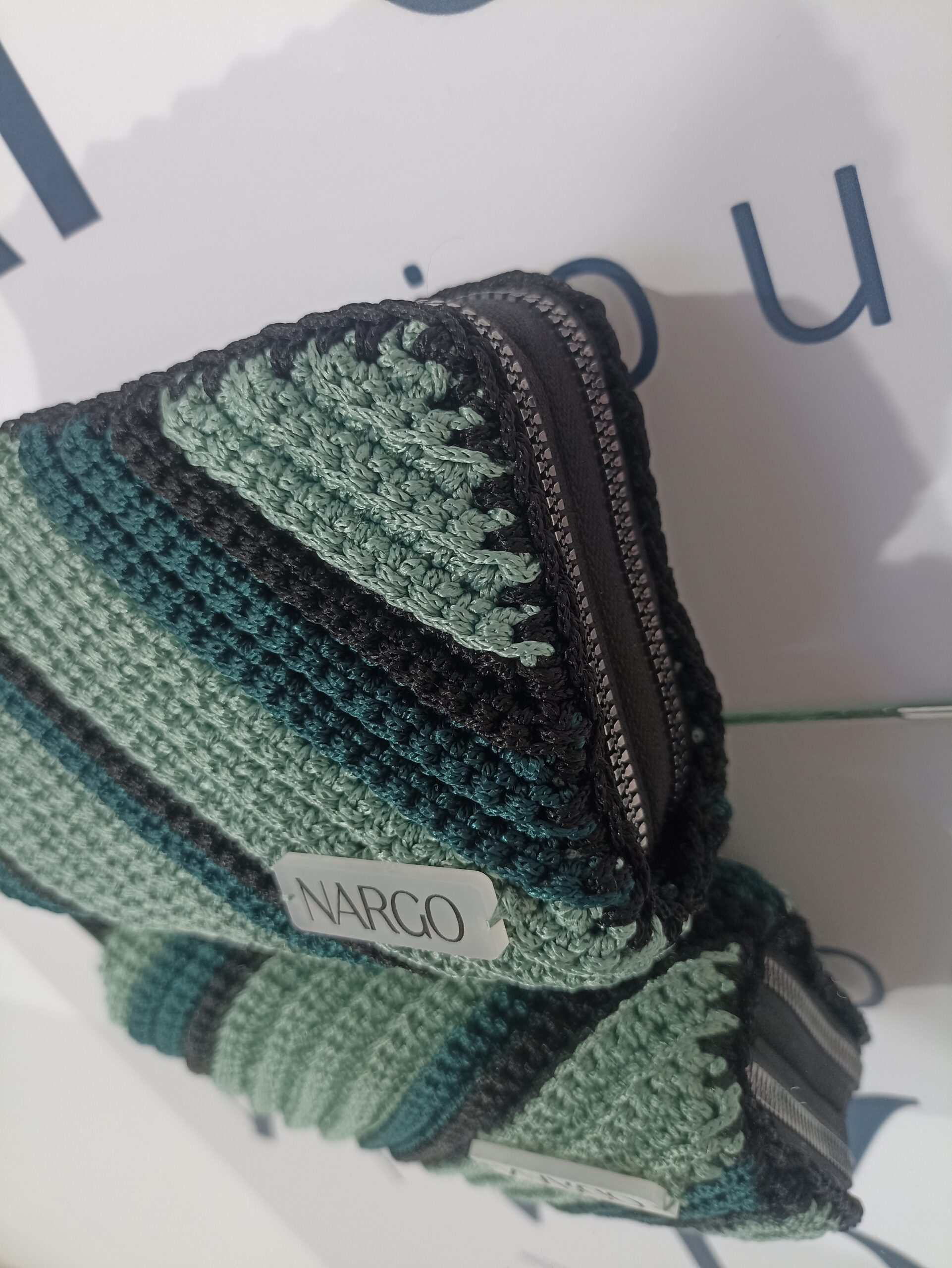 Πλεκτό πορτοφόλι με διπλό φερμουάρ - Πράσινο μέντας - Image 5