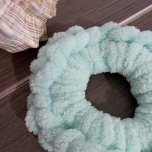 Scrunchie - Λαστιχάκι μαλλιών puffy σε απαλό πράσινο της μέντας