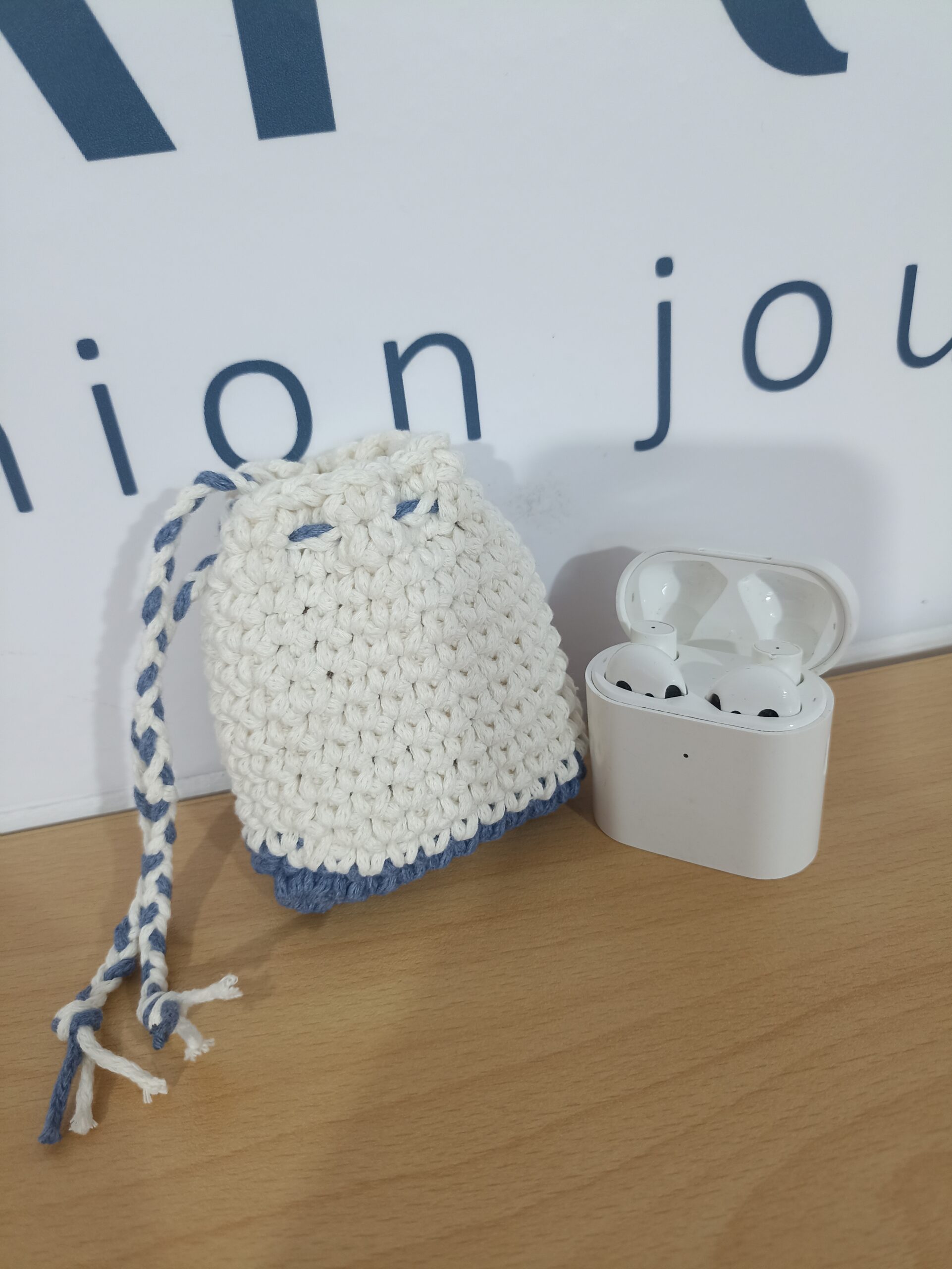Πλεκτό Mini Pouch για AirPods