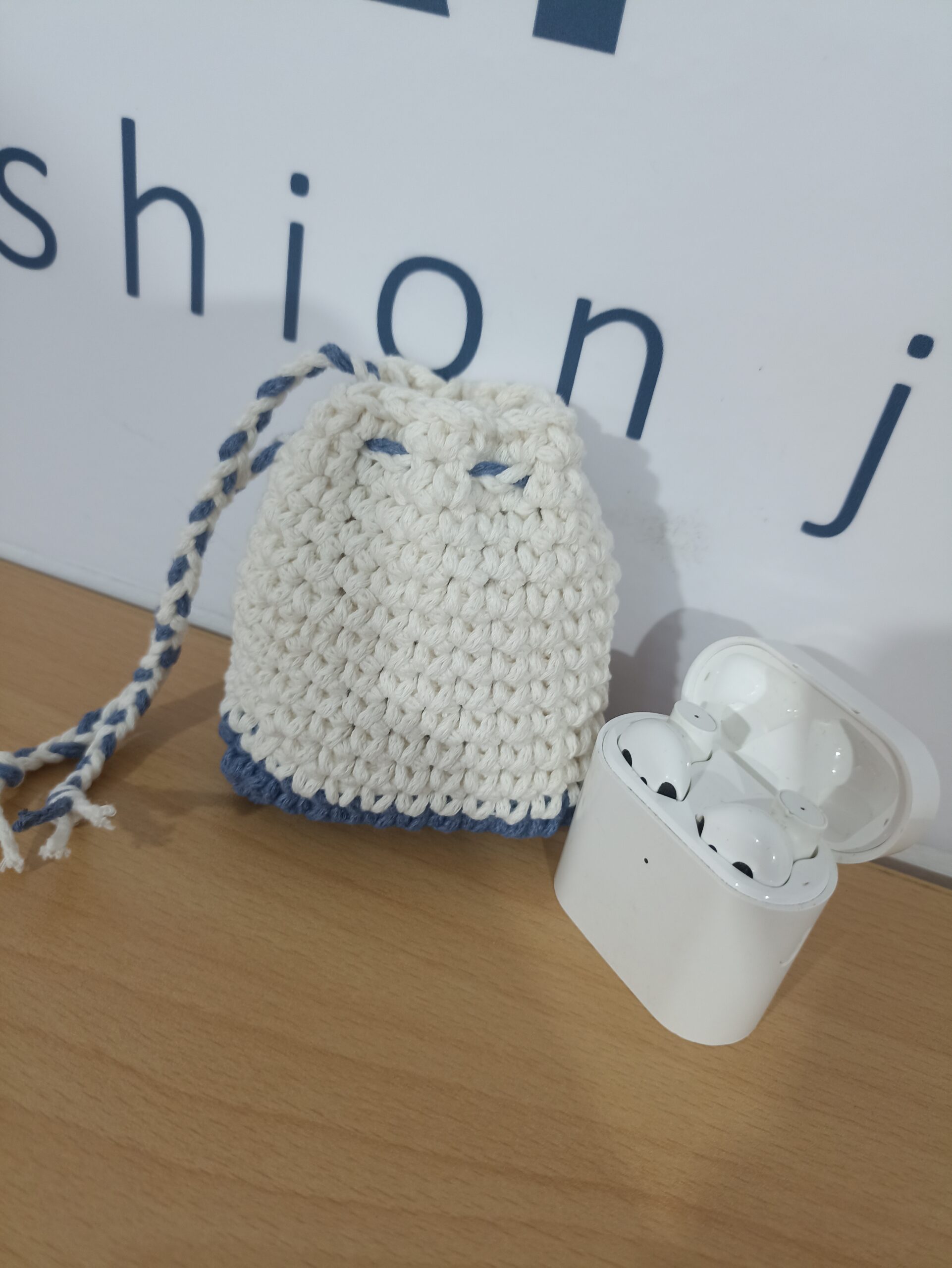 Πλεκτό Mini Pouch για AirPods
